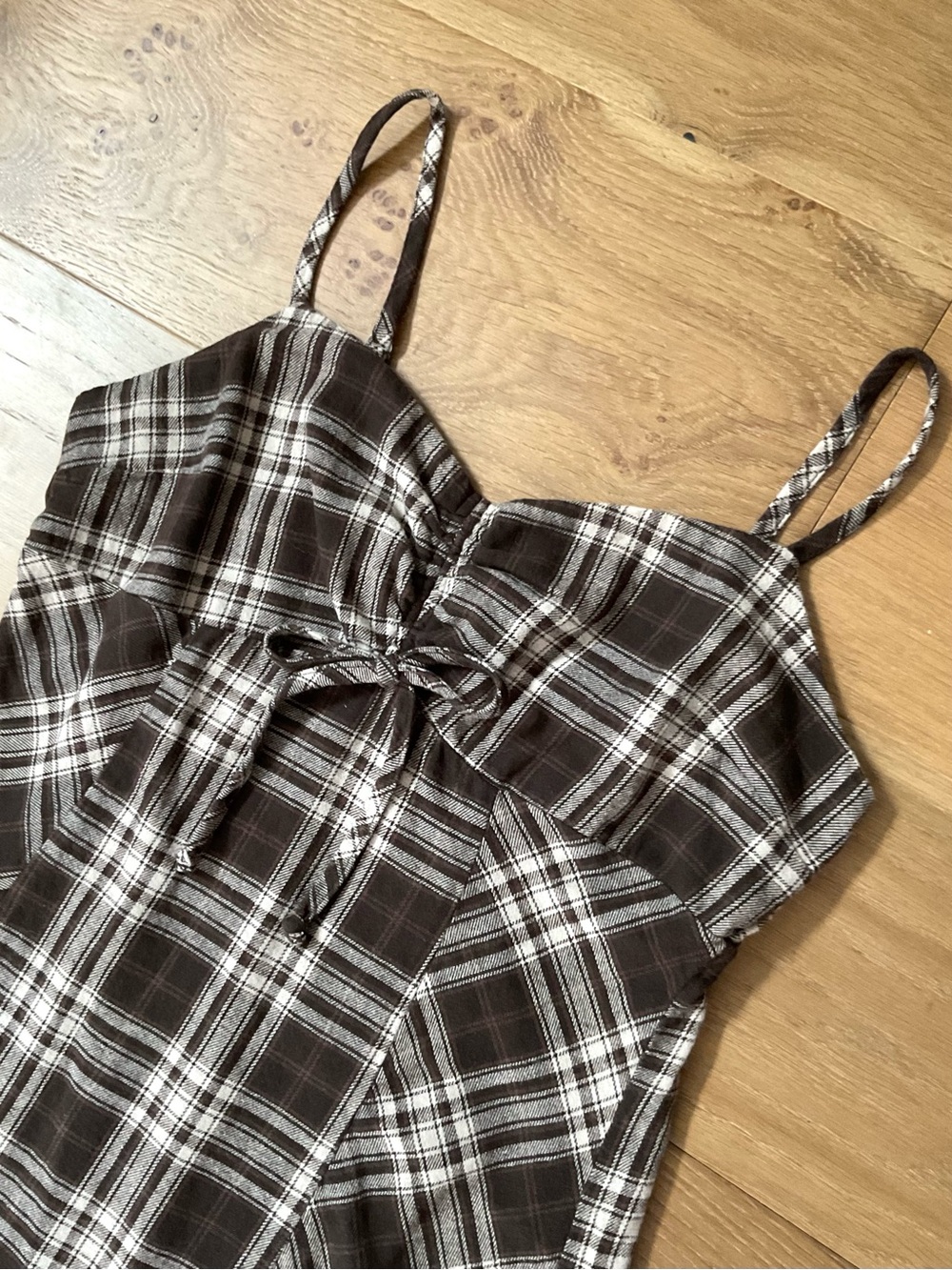 Live to be Spoiled Y2K Flannel Brown Plaid Tie Front Mini Dress Tunic Jrs Large - Picture 3 of 9